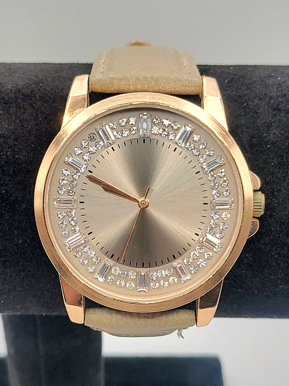 Rose Gold Crystal Rhinestone Quartz Watch New Battery FMDM0572
